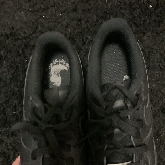 Black Air Force 1 - Picture 3 of 3